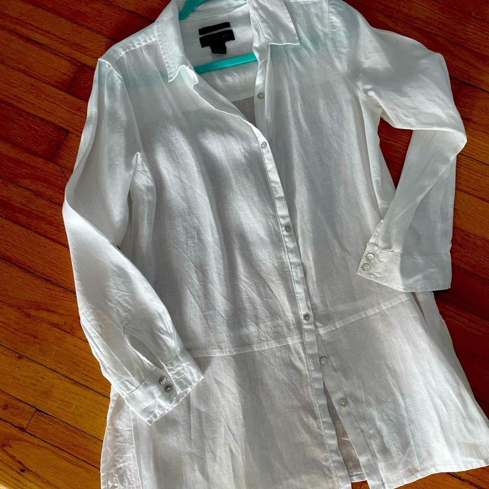 Elegant Tahari white linen blouse Size S